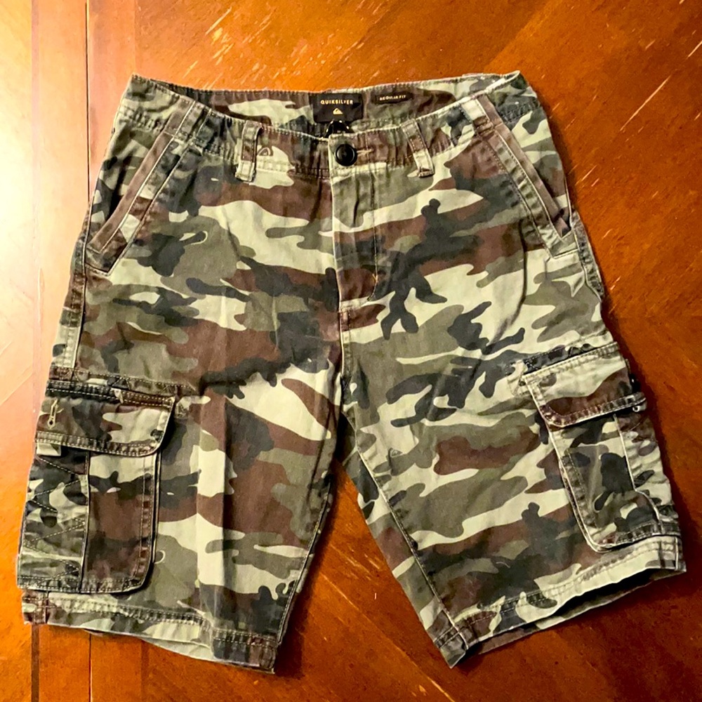 Quiksilver Cargo Shorts Size US 28
